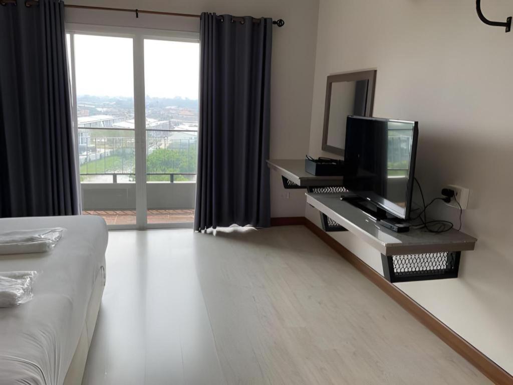 The Y Residence — Photos 1